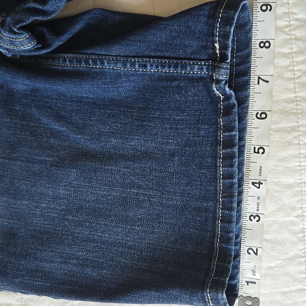 Simply Vera Vera Wang Mid Rise Dark Wash Denim Bermuda Jean Shorts Stretch Sz 0 - Picture 15 of 16